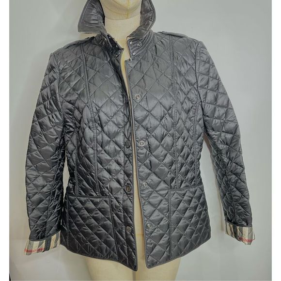 Burberry Women's Black Kencott Quilted Button Jacket New W Tag Size Large - Picture 10 of 12
